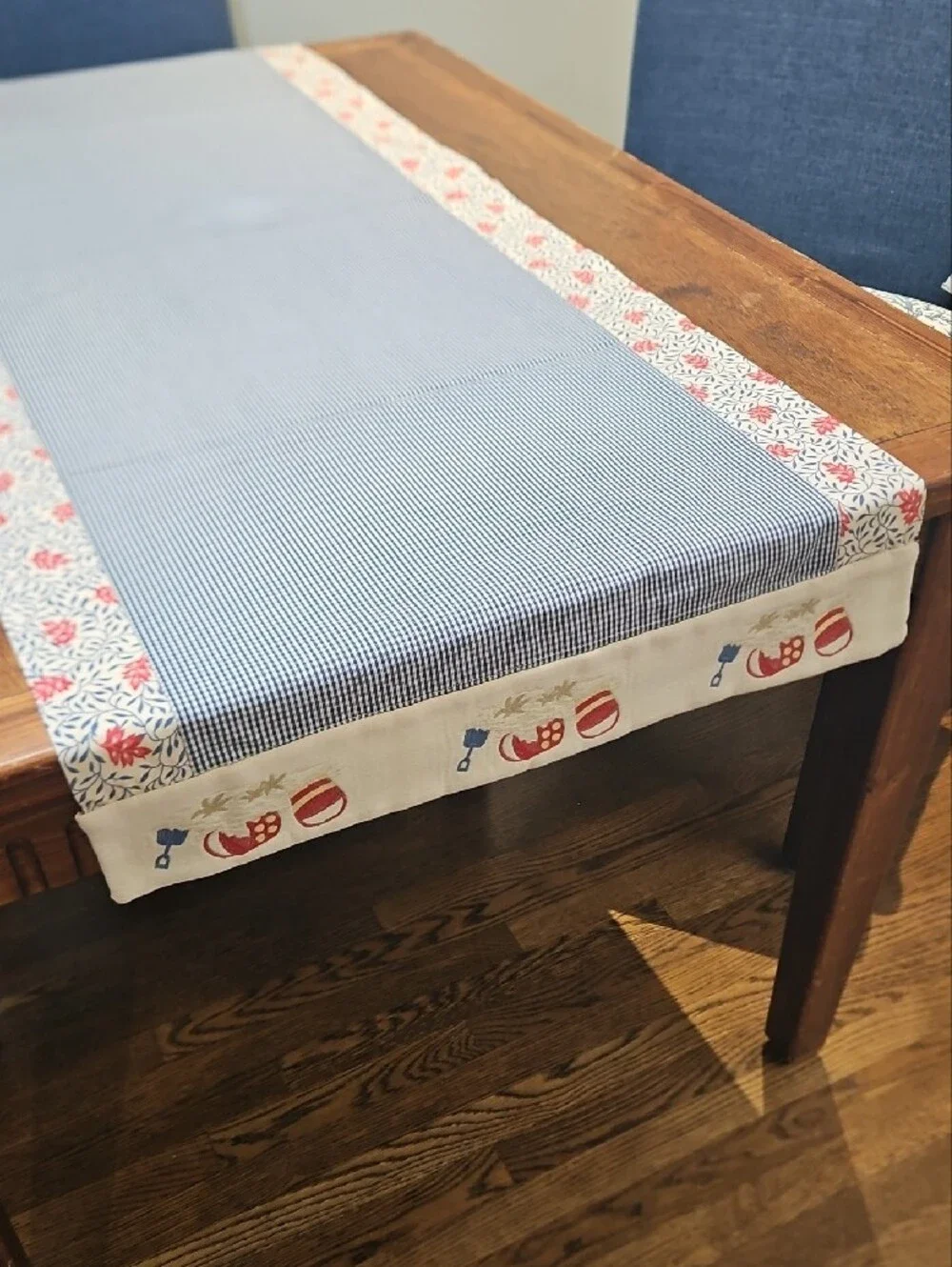 N/A cotton table